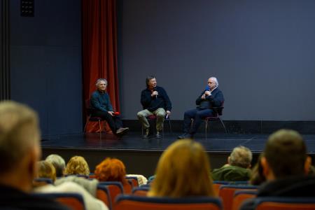 Temni pokrov sveta (8).1